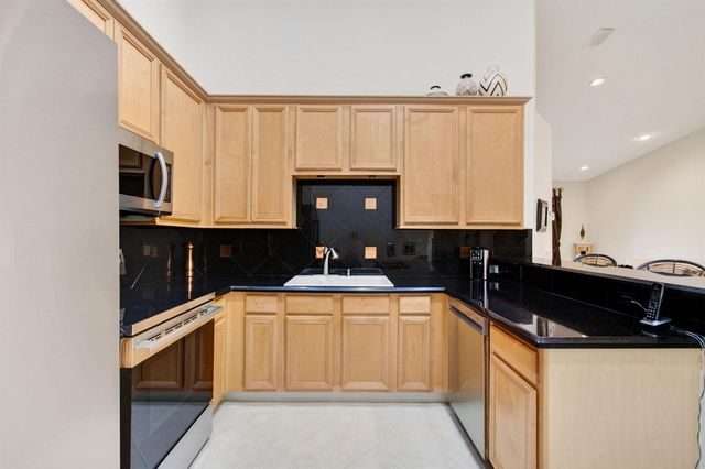 2096 STONINGTON Terrace, West Palm Beach, FL 33411