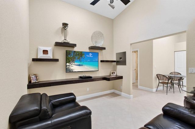 2096 STONINGTON Terrace, West Palm Beach, FL 33411
