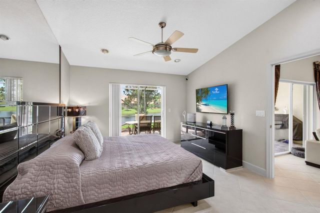 2096 STONINGTON Terrace, West Palm Beach, FL 33411