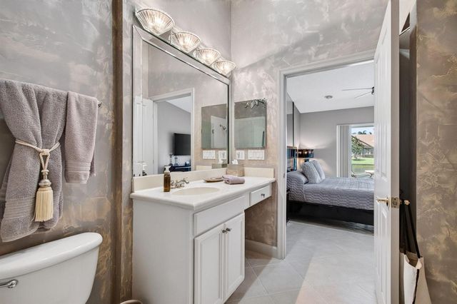 2096 STONINGTON Terrace, West Palm Beach, FL 33411