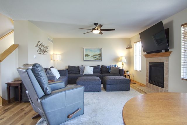 600 Sycamore Drive NW, Bondurant, IA 50035