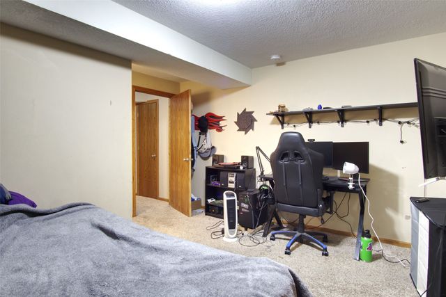 600 Sycamore Drive NW, Bondurant, IA 50035