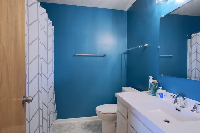 600 Sycamore Drive NW, Bondurant, IA 50035