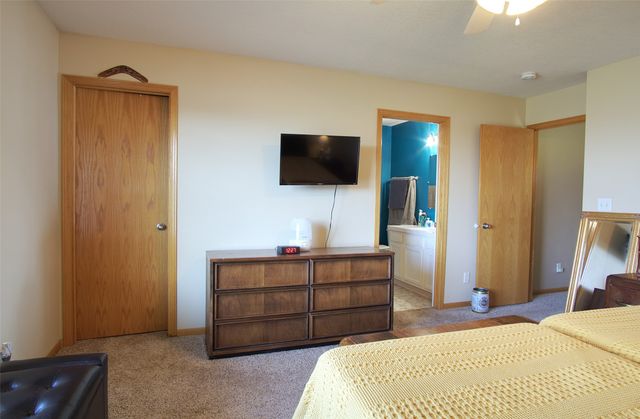 600 Sycamore Drive NW, Bondurant, IA 50035