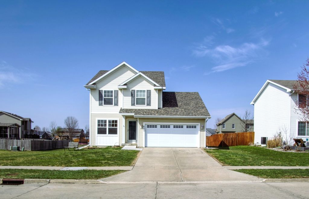 600 Sycamore Drive NW, Bondurant, IA 50035