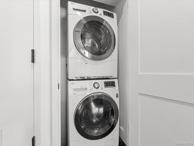 1440 31st Avenue 2F, Astoria, NY 11106