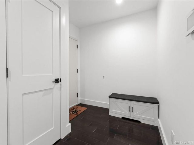 1440 31st Avenue 2F, Astoria, NY 11106