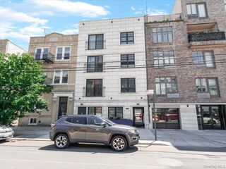 1440 31st Avenue 2F, Astoria, NY 11106