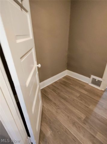 2031 Robin Street 4, Lakewood, OH 44107