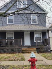 2031 Robin Street 4, Lakewood, OH 44107