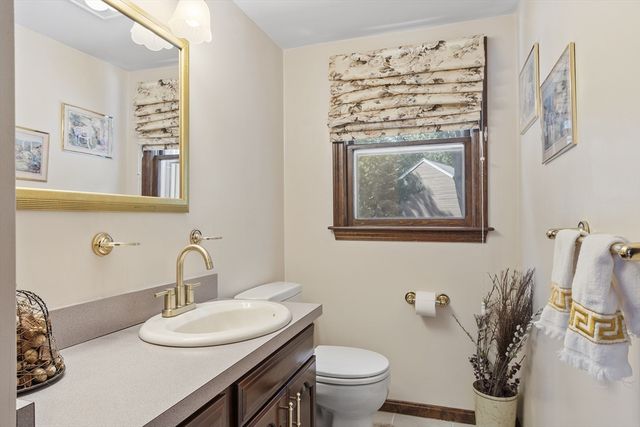 52 Wheeler St, Malden, MA 02148