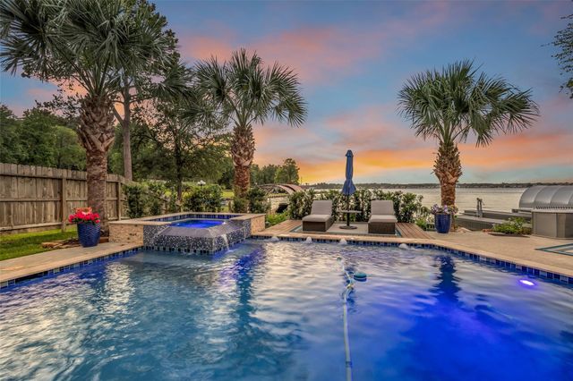 4210 Windswept Drive, Montgomery, TX 77356