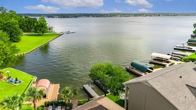 4210 Windswept Drive, Montgomery, TX 77356