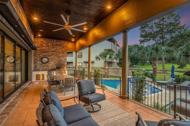 4210 Windswept Drive, Montgomery, TX 77356