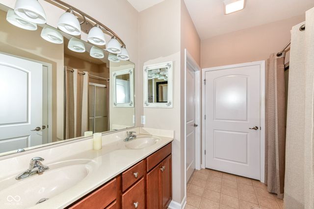 8888 Stoney Meadow Boulevard, Avon, IN 46123