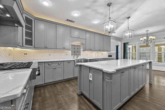 860 CRAMAC Drive, Lawrenceville, GA 30046