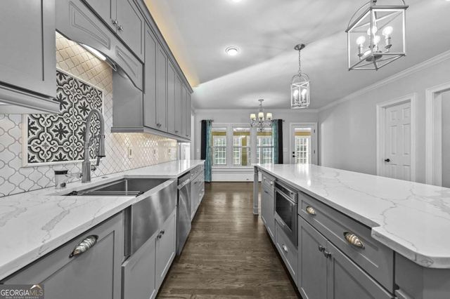 860 CRAMAC Drive, Lawrenceville, GA 30046