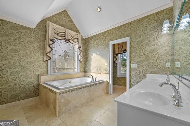 860 CRAMAC Drive, Lawrenceville, GA 30046