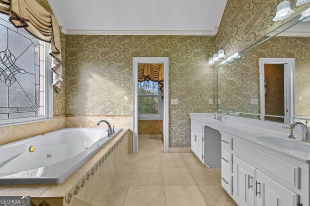 860 CRAMAC Drive, Lawrenceville, GA 30046