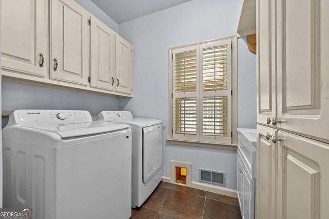 860 CRAMAC Drive, Lawrenceville, GA 30046