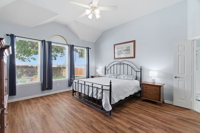 5225 Ponder Street, Fort Worth, TX 76244