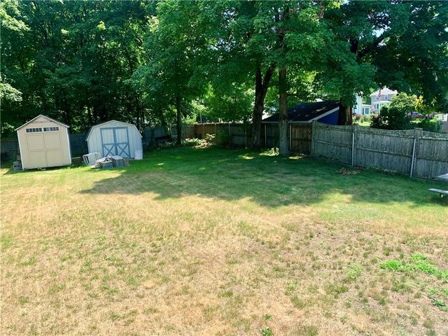 40 Esmond Street, Smithfield, RI 02917
