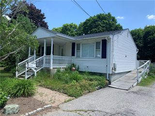 40 Esmond Street, Smithfield, RI 02917