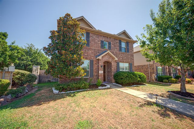 9220 Remington Drive, Aubrey, TX 76227