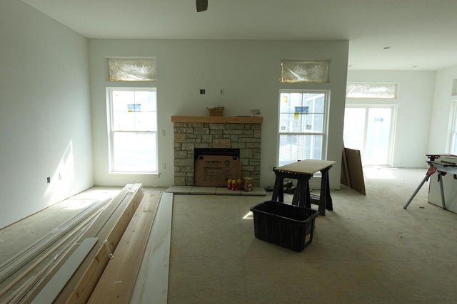 1343 Periwinkle PASS, Oconomowoc, WI 53066