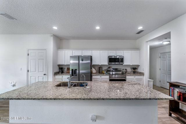 2351 DAISY Street, Middleburg, FL 32068