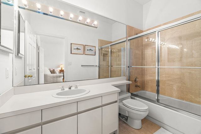 5142 Lake Catalina Drive B, Boca Raton, FL 33496
