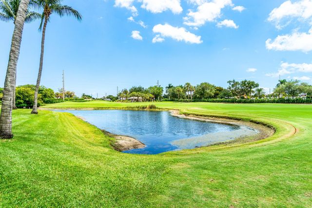 5142 Lake Catalina Drive B, Boca Raton, FL 33496