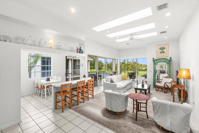 5142 Lake Catalina Drive B, Boca Raton, FL 33496