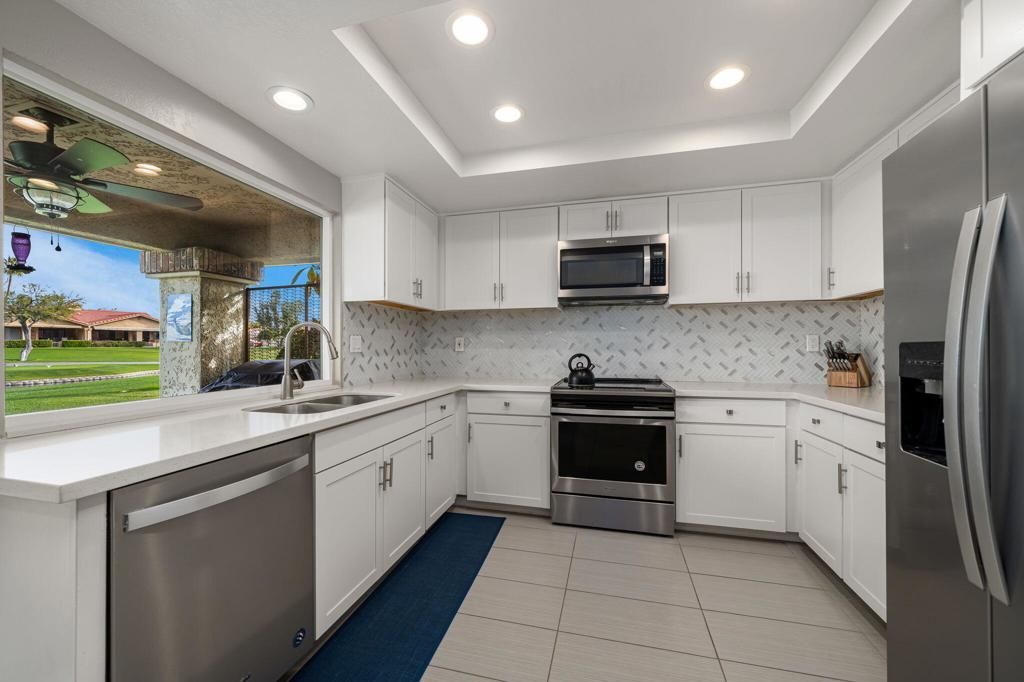 Image 14 of property listing at 152 Camino Arroyo S, Palm Desert, CA 92260