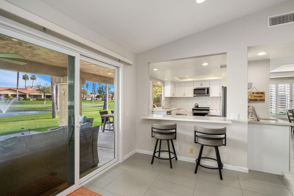 Image 18 of property listing at 152 Camino Arroyo S, Palm Desert, CA 92260