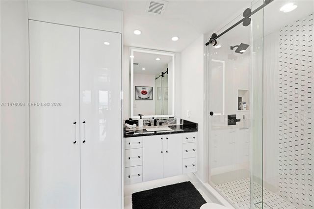 4020 Galt Ocean Dr 1801, Fort Lauderdale, FL 33308