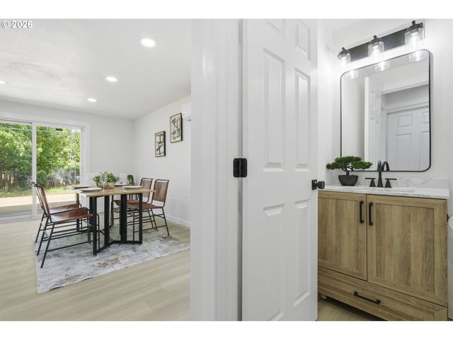 1321 Se 159TH Ave, Vancouver, WA 98683