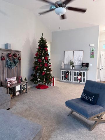 1895 W Date Avenue, Porterville, CA 93257