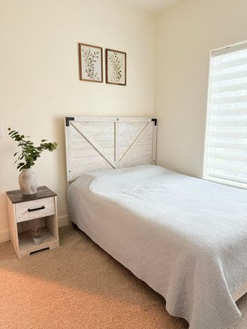 1895 W Date Avenue, Porterville, CA 93257