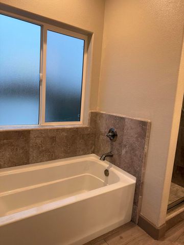 1895 W Date Avenue, Porterville, CA 93257