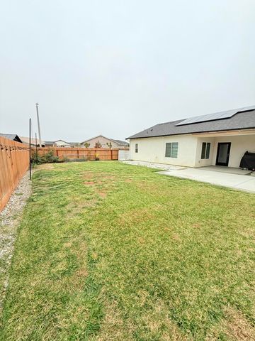 1895 W Date Avenue, Porterville, CA 93257