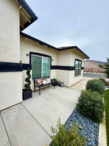 1895 W Date Avenue, Porterville, CA 93257