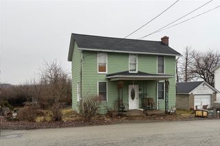 1302 Oaklawn Dr, Latrobe, PA 15650