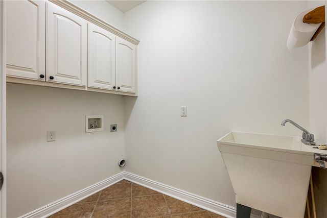 612 SW Sims Drive, Bentonville, AR 72712