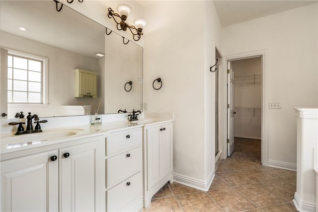 612 SW Sims Drive, Bentonville, AR 72712