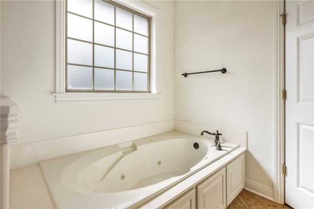 612 SW Sims Drive, Bentonville, AR 72712