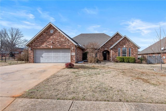 612 SW Sims Drive, Bentonville, AR 72712
