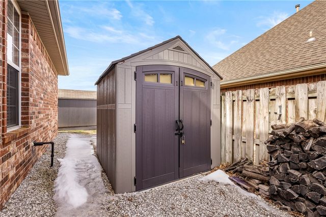 612 SW Sims Drive, Bentonville, AR 72712