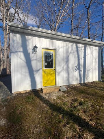 3603 Wheatland RD, Fincastle, VA 24090