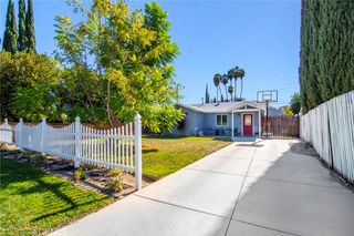 22140 Cohasset Street, Canoga Park, CA 91303